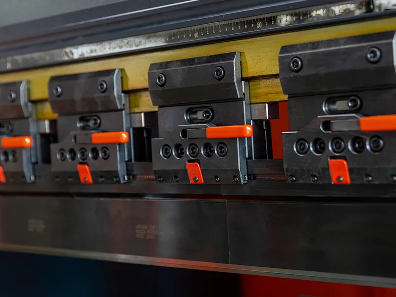 4 Fast Clamping