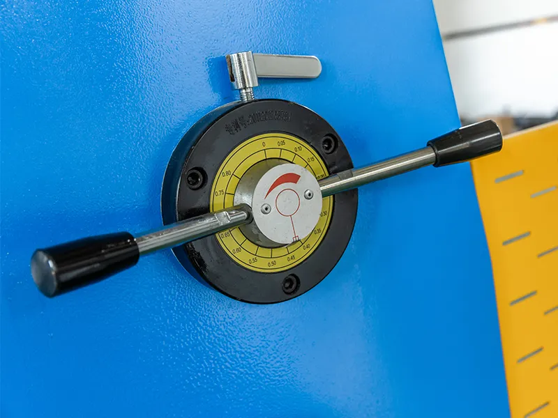 Blade Clearance Adjustment